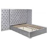 Meridian Furniture Grande Bed (Queen Size)