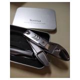 Nail Clippers Set, Terresa 2Pcs Toenail Fingernail Clippers for Thick Nails, No Splash Nail Clipper with Catcher Stainless Steel Nail Cutter Trimmer for Men and Women with Carry Case black