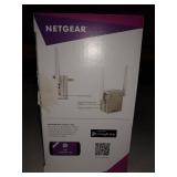 NETGEAR AC1200 WiFi Range Extender, Essentials Edition