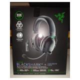 Razer BlackShark V2 - USB Soundcard Headset, Esports Gaming Headset, 50mm Driver Cable, Noise Reduction, for PC, Mac, PS4, Xbox One and Switch