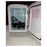 Chefman 4L Portable Mini Fridge with Warming Function, White