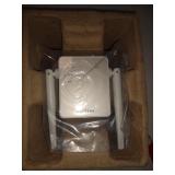 NETGEAR AC1200 WiFi Range Extender, Essentials Edition