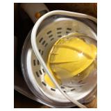 Dash Deluxe Egg Cooker