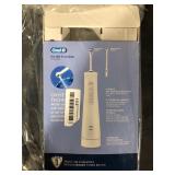 Oral-B - Water Flosser Advanced, Portable Oral Irrigator Handle with 2 Nozzles - White