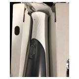 Oral-B - Water Flosser Advanced, Portable Oral Irrigator Handle with 2 Nozzles - White