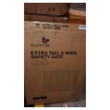 Summer Infant Extra Tall & Extra Wide Safety Gate, 29.5 - 53 Inch Wide & 38" Tall, for Doorways & Stairways, with Auto-Close & Hold-Open, Grey