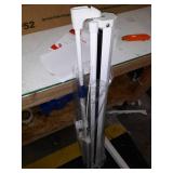 Portable Projector Screen Tripod Stand - Mobile Projection Screen , Lightweight Carry & Durable Easy Pull Assemble System for Schools Meeting Conference Indoor Outdoor Use, 50 Inch - Pyle PRJTP52