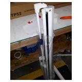 Portable Projector Screen Tripod Stand - Mobile Projection Screen , Lightweight Carry & Durable Easy Pull Assemble System for Schools Meeting Conference Indoor Outdoor Use, 50 Inch - Pyle PRJTP52