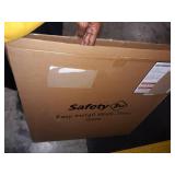 Safety 1St Adjustable Pressure-Mounted Walk-Through Gate