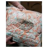 Comfort Spaces Reversible Quilt Set - Double Sided Vermicelli Stitching Design, (Needs Washed)