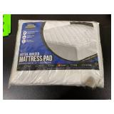 Utopia Bedding Quilted Fitted Mattress Pad (Queen) - Elastic Fitted Mattress Protector - Mattress Cover Stretches up to 16 Inches Deep - Machine Washable Mattress Topper