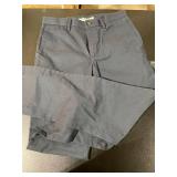 Amazon Essential Slim mens dress pant 30 x 32