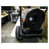 New Dyno-Glo Pro  135 BTU forced air kerosene portable heater.