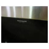 Brand new large Frigidaire Gallery microwave oven.