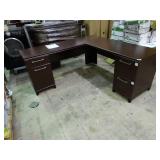 Cherry style L-shaped desk