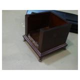 3 hole punch and wood post-it note holder