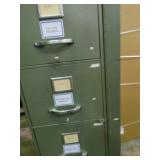 Heavy duty 5 drawer file cabinet, lockable by padlock. Drawers roll smooth.
