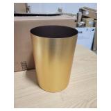 Umbra Metalla Trash Can, 4.5 Gallon (17L) Capacity, Matte-Brass Color