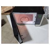 BLACK+DECKER Digital Microwave Oven with Turntable Push-Button Door, Child Safety Lock, Stainless Steel, 0.9 Cu Ft