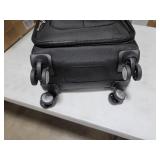 Samsonite - SoLyte DLX 19" Expandable Spinner Suitcase - Midnight Black