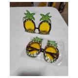 2 Sets 60 cm Hawaiian Hula Grass Skirt with Pineapple Sunglasses Flower Accessories, Straw (Pink Skirts)