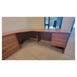 U Shaped Wooden Laminate Cubical / Desk Unit - Can be Separated into 2 Workstations