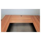 U Shaped Wooden Laminate Office Desk and Bookshelf