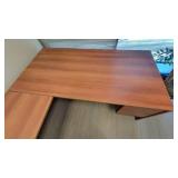 U Shaped Wooden Laminate Office Desk and Bookshelf