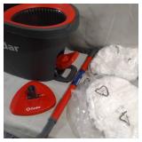 O- CEDER SPIN MOP W/ 2 CHANGEABLE MOP HEAD