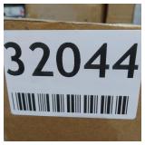 AMERICAN FLAT 20X24 POSTER FRAME IN PINE W/ POLISHED PLEXGLASS