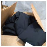 BLANKET- BLACK , SIZE 82