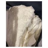 Madison Park Viola King/California King 3 Piece Tufted Cotton Chenille Damask Duvet Cover Set Bedding