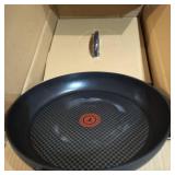 NONSTICK DISHWASHER SAFE COOKWARE FRY PAN W/ LID