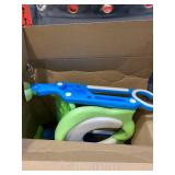 TODDLER FOLDABLE TOILET SEAT AND STEP