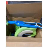 TODDLER FOLDABLE TOILET SEAT AND STEP