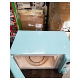 Galanz - Retro 0.7 Cu. Ft. Microwave - Bebop Blue