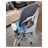 Steelcase Leap Chair w/ Platinum Base