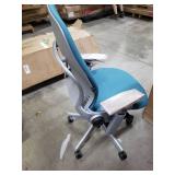 Steelcase Leap Chair w/ Platinum Base