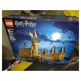LEGO - Harry Potter TM Hogwarts Castle 71043 Retails $156.00
