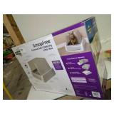 PetSafe ScoopFree Self-Cleaning Litter Box, Second Generation, Hooded