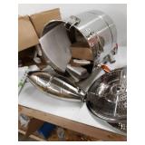 VEVOR 50L 13.2Gal Water Alcohol Distiller 304 Stainless Steel Moonshine Wine Making Boiler Home Kit with Thermometer for Whiskey Brandy Essential Oils, Sliver