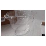 wine ice bucket holds 8 bottles