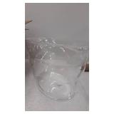 wine ice bucket holds 8 bottles