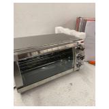 BLACK+DECKER 4-Slice Toaster Oven, Easy Controls, Stainless Steel, TO1760SS