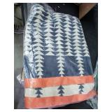 Pendleton Harding Oversized Jacquard Beach Towel