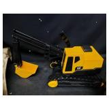 CAT 82892 Steel Excavator Construction Truck