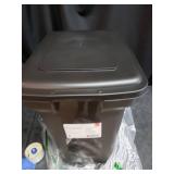 IRIS Premium Airtight Pet Food Storage Container, 42-Pounds, Smoke