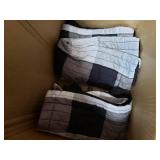 90x90" 3pc Comforter Set