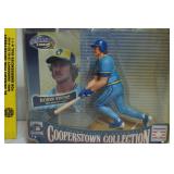 "Robin Yount", Milwaukee, Brewers, Baseball Collectors Item Figurine and Card, Still in Original Packaging