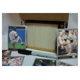 Lot of Leaf Set Baseball 1992 Cards